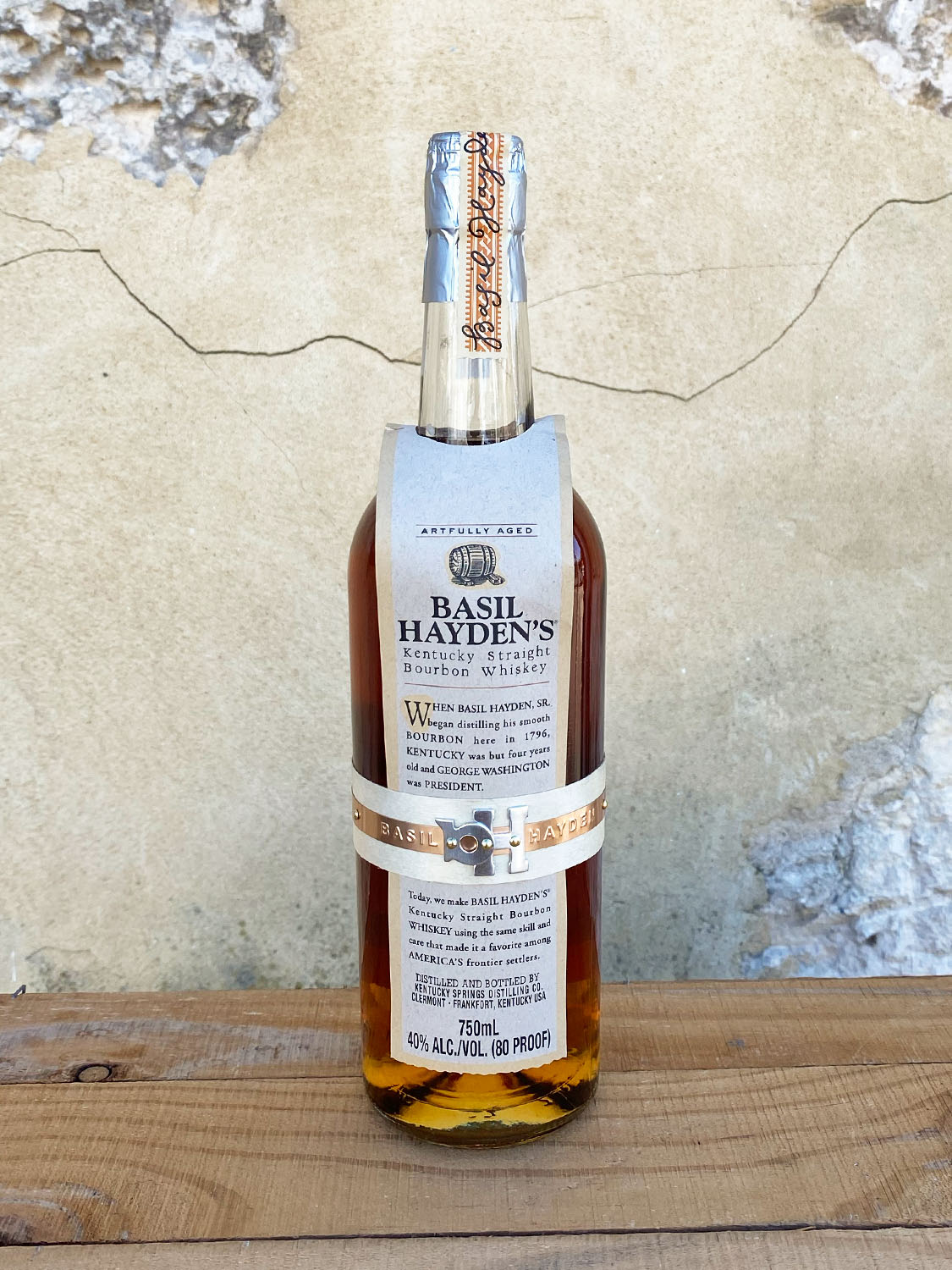 Basil Hayden s Kentucky Straight Bourbon Whiskey Old Bridge Cellars